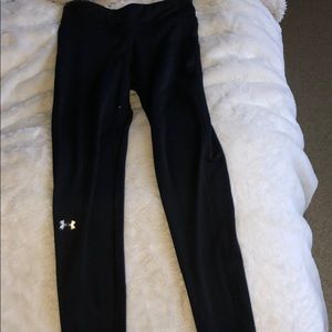 Black under armour leggings